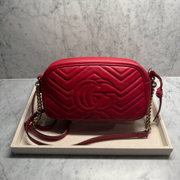 Gucci GG Marmont Small Shoulder Bag - Picture 2 of 8